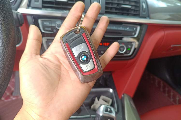 Used BMW 4 Series 2014 420i Convertible Sports Design Package
