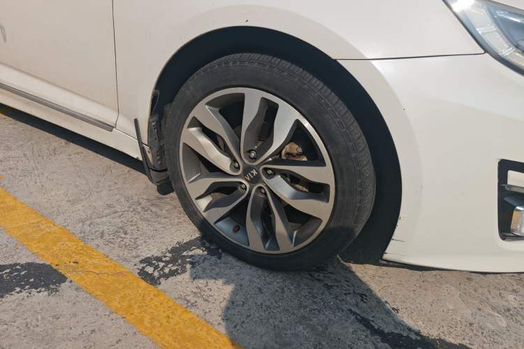 Used Kia K5 2014 2.0L Automatic LUXURY