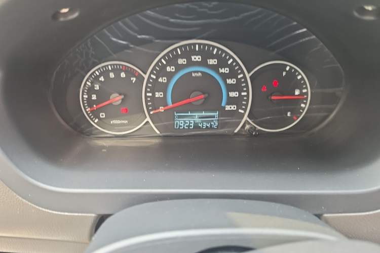 Used Wuling Rongguang V 2016 1.5L Standard Version