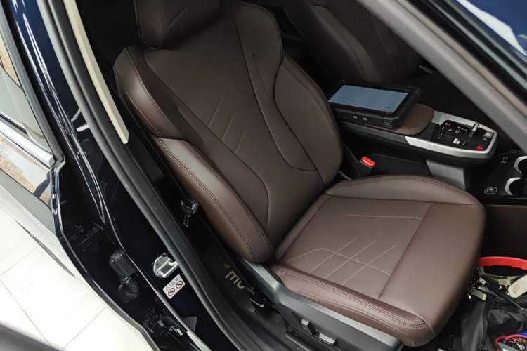 Used BMW X1 2023 xDrive25Li X Design Package Right Front Seat