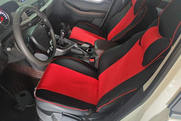 Used FORTHING T5 2023 Grand Edition 1.6L Manual Dream Version Five Seats
