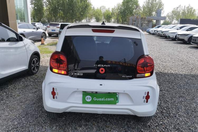 Used Roewe Clever 2021 302km All-Round Version Rear