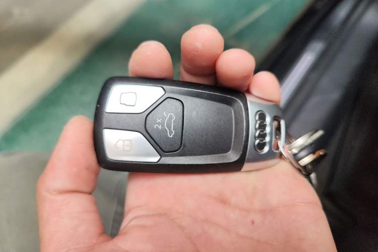 Used Audi A4L 2020 40 TFSI Luxury Dynamic Model