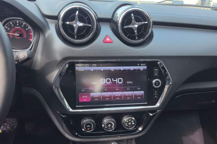 Used Soueast DX3 2018 1.5L Manual Luxury Model