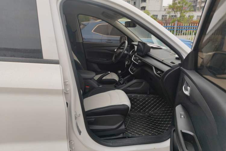 Used Wuling Hongguang S3 2018 1.5L Manual Standard Version China V Standard
