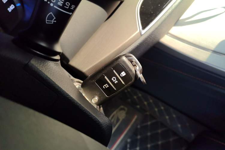 Used CHANGAN OSHAN X7 2020 1.5T Automatic Elite Edition Vehicle Key