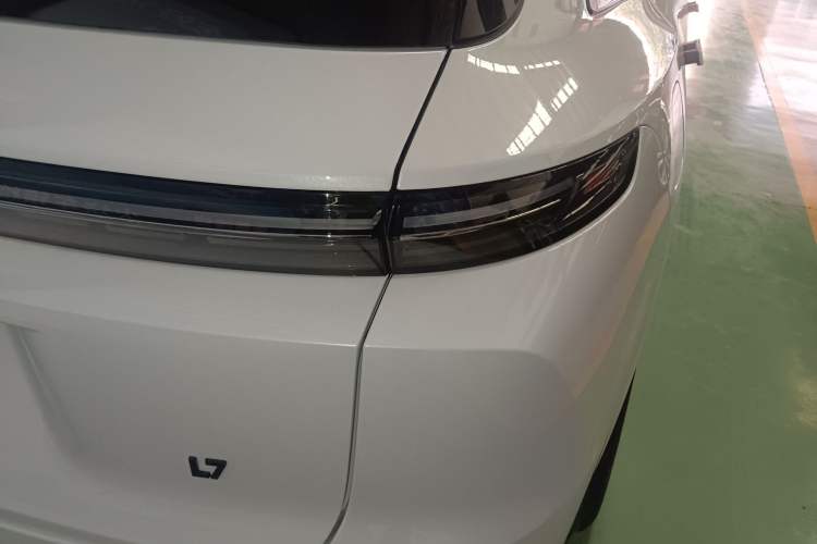 Used Li Auto L7 2025 Max Smart Refresh Edition Right Rear Taillight