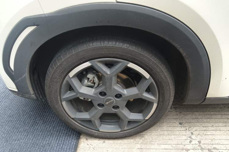 Used BYD Seagull 2025 405 km Flying Edition Right Rear Wheel Hub