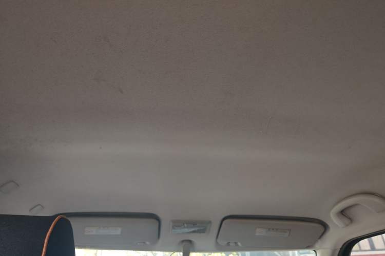 Used Suzuki Swift 2016 1.5L Manual Fashion Edition Cool Play Version
