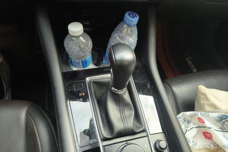 Used Mazda 3 Axela 2021 2.0L Automatic Zhiya Edition Gear Lever
