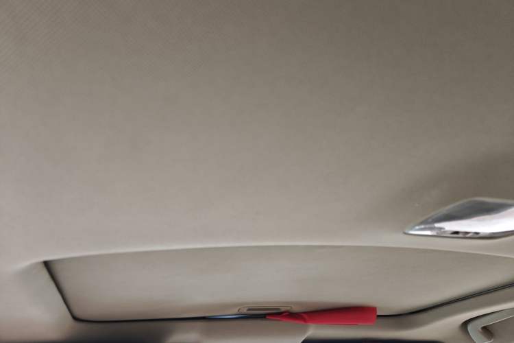 Used Honda CR-V 2010 2.4L automatic four-wheel drive luxury version