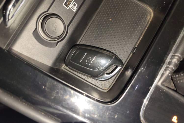 Used Roewe i5 2019 20T Automatic 4G Connected Supercharged Flagship Edition