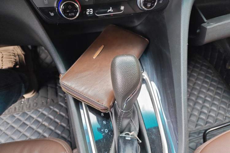 Used Buick GL6 2019 18T 6-Seater Connected Luxury Version China V Standard