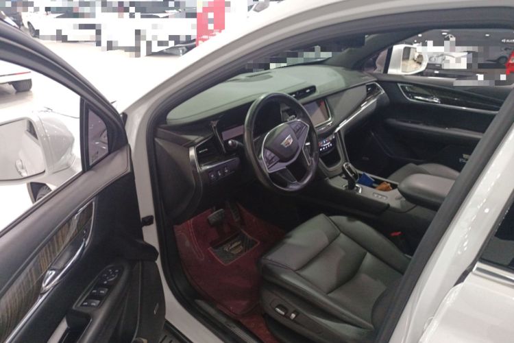 Used Cadillac XT5 2018 28E Four-Wheel Drive Tech Version
