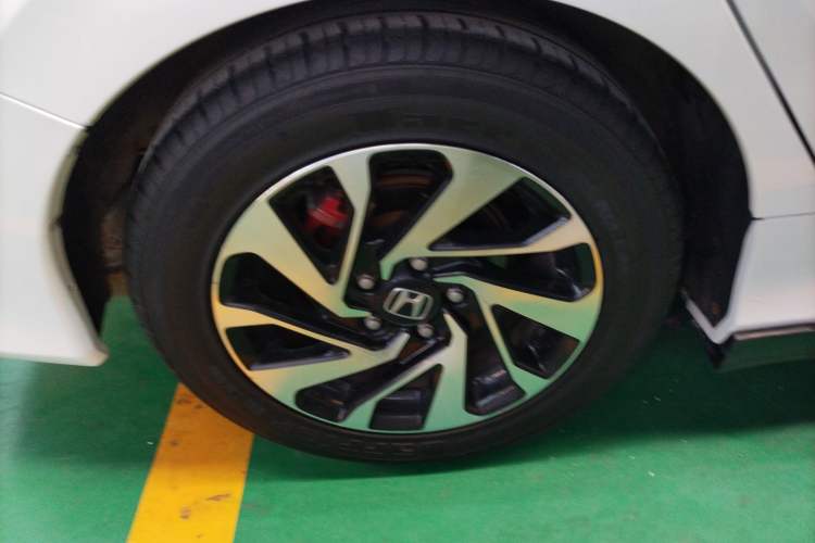 Used Honda Civic 2016 220TURBO CVT Luxury Edition Right Rear Wheel Hub