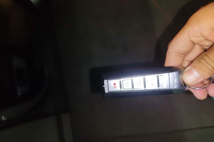 Used Wey VV7 2017 2.0T Ultra-Luxury Version
