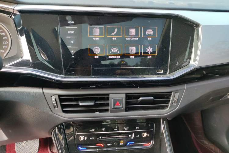 Used Volkswagen Tayron 2022 280TSI Two-Wheel Drive Luxury Smart Connectivity Version
