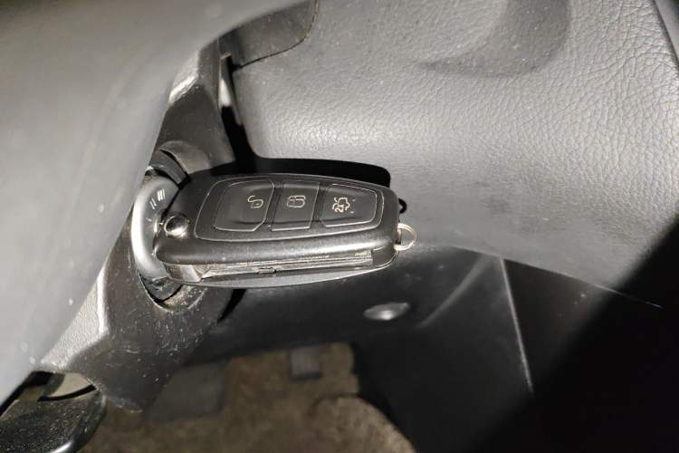 Used Ford Focus 2015 Hatchback 1.6L Automatic Fashion Edition