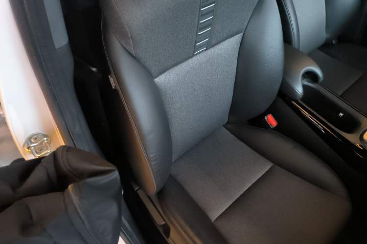 Used Honda XR-V 2021 1.5L CVT Comfort Version Right Front Seat