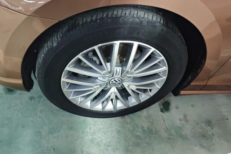 Used Volkswagen Lamando 2015 330TSI DSG Luxury Edition