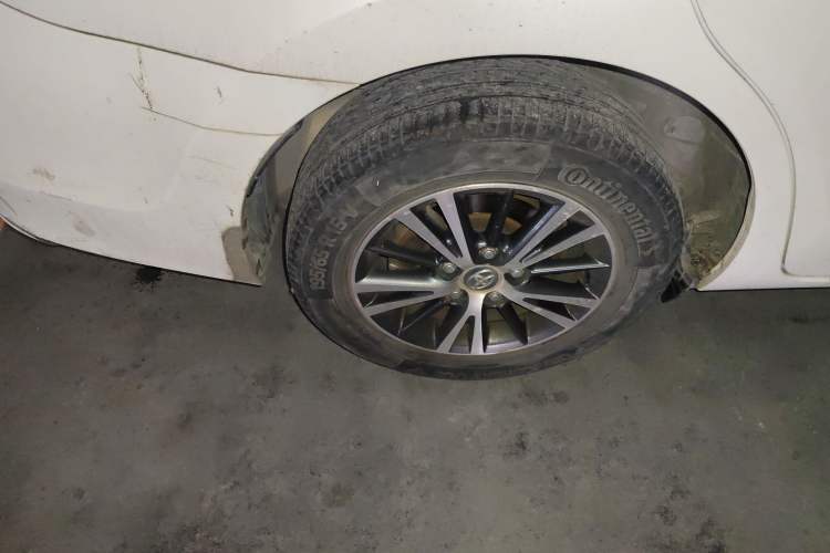 Used Toyota Levin 2014 1.6G-L Manual Leading Edition Right Rear Wheel Hub