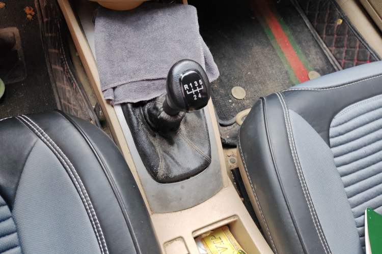 Used Buick Excelle 2011 1.6 LX-MT