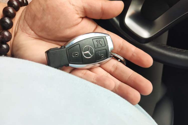 Used Mercedes-Benz C-Class 2015 Revised C 200 L Sport Edition Vehicle Key