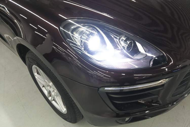 Used Porsche Macan 2017 Macan 2.0T Right Front Headlight