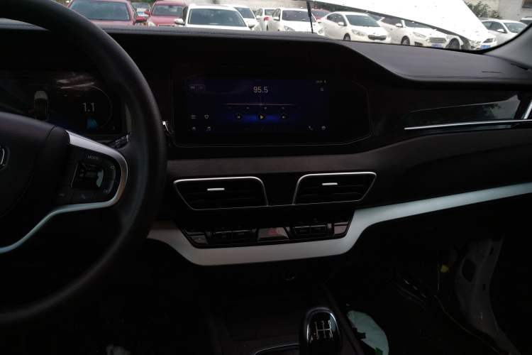 Used Cowin Xuanjie 2020 Revised Version 1.5L Manual - Yue