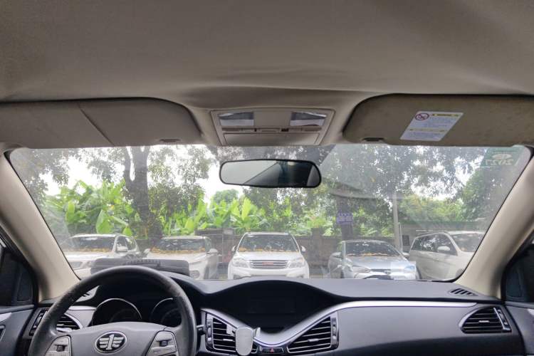 Used Bestune B70 2014 2.0L automatic comfort version Headliner