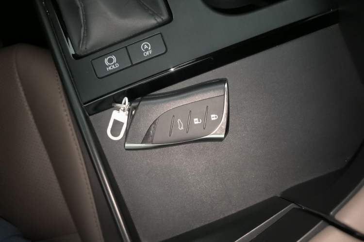Used Lexus ES 2023 200 Excellence Edition Vehicle Key