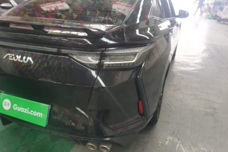 Used Dongfeng Aeolus Yixuan 2023 Mach Edition 1.5L Automatic Chasing Shadow Version Right Rear Taillight