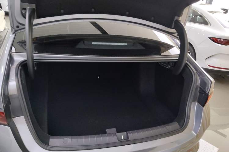 Used BYD Qin PLUS 2025 DM-i Smart Drive 120KM Superior Model