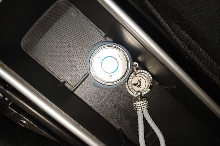 Used NETA V 2021 Long-Range Entertainment Edition Upgrade Model