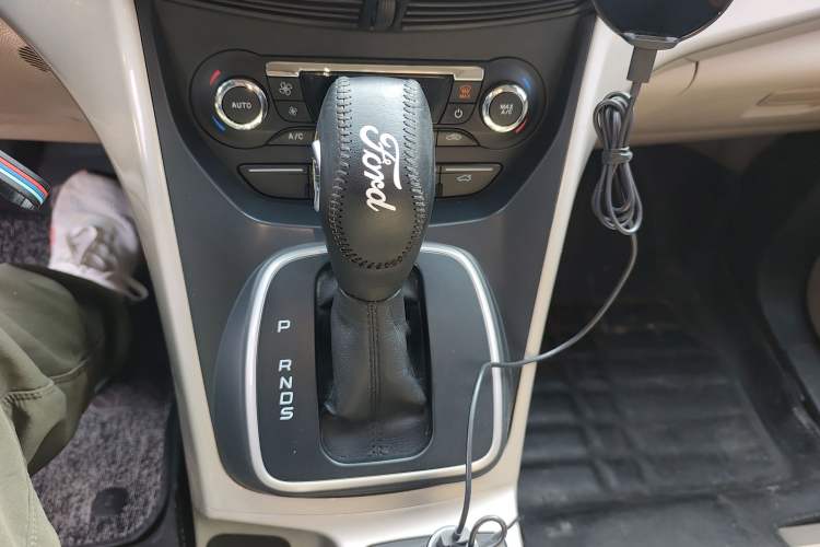 Used Ford Kuga 2013 1.6L GTDi 4x4 Elite Model
