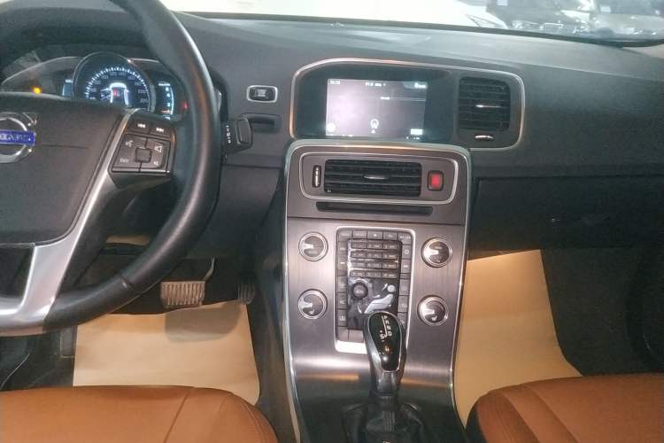 Used Volvo S60 2016 S60L T5 Intelligent Drive Edition
