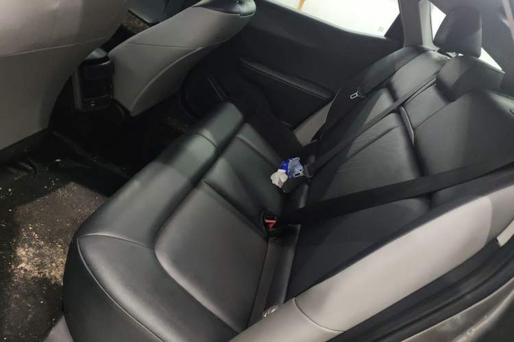 Used Toyota bZ3 2023 616 km Long-Range PRO Left Rear Seat