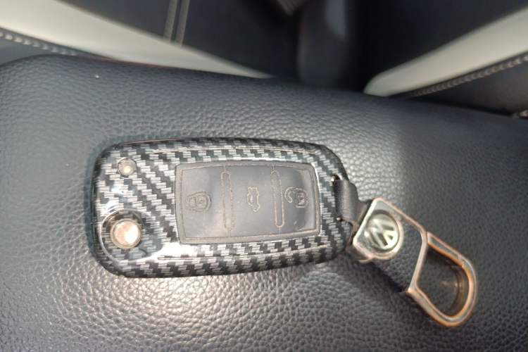 Used Volkswagen Polo 2012 1.6L Cross Polo Automatic Transmission