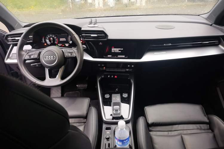 Used Audi A3 2021 A3L Limousine 35 TFSI Progressive Sport Edition Center Console