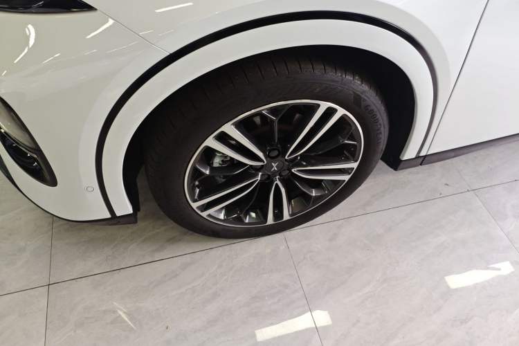 Used XPeng G6 2023 580 Long-Range Pro Left Front Wheel Hub