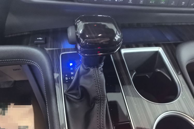 Used Toyota SIENNA 2021 2.5L Hybrid Platinum Edition
