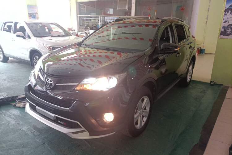 Used Toyota RAV4 2013 2.0L CVT Two-Wheel Drive Urban Edition