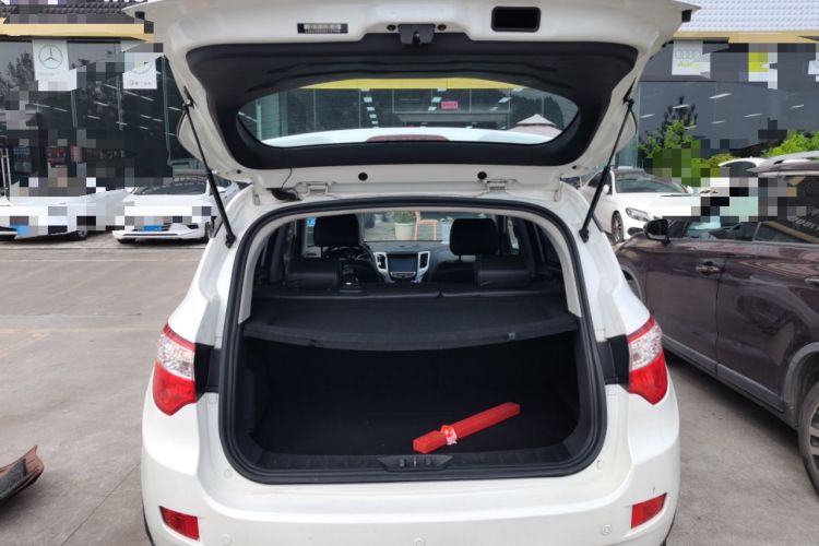 Used CHANGAN CS35 2014 1.6L Automatic Luxury Model China IV Standard
