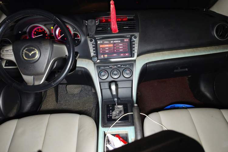 Used Mazda 6 2010 2.0L Automatic Luxury Edition Audio And AC Panel