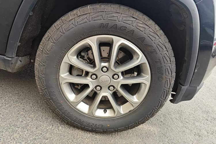 Used Jeep Grand Cherokee 2015 3.0L Comfort Navigation Edition