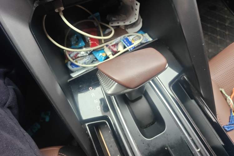 Used Kia Sportage R 2021 Ace 2.0L Splendid Edition Gear Lever