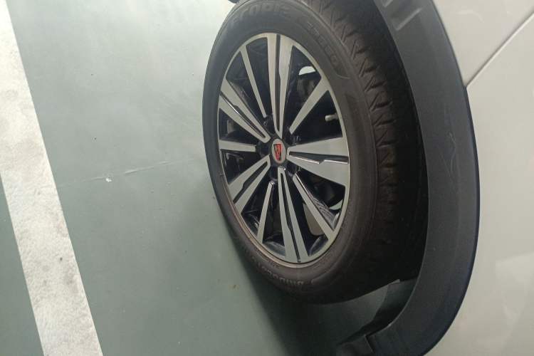 Used Roewe RX5 New Energy 2017 eRX5 50T Hybrid Connected Prestige Flagship Edition Right Rear Wheel Hub