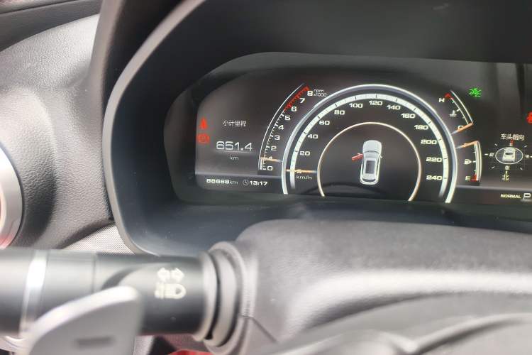 Used Wey VV7 2017 2.0T Ultra-Luxury Version Odometer Close Up