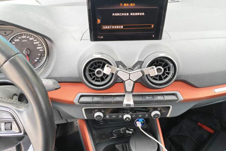 Used Audi Q2L 2018 35 TFSI Fashionable & Elegant Version China VI Emission Standard Audio And AC Panel