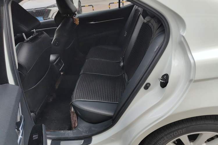 Used Toyota Camry 2021 2.0G Luxury Edition